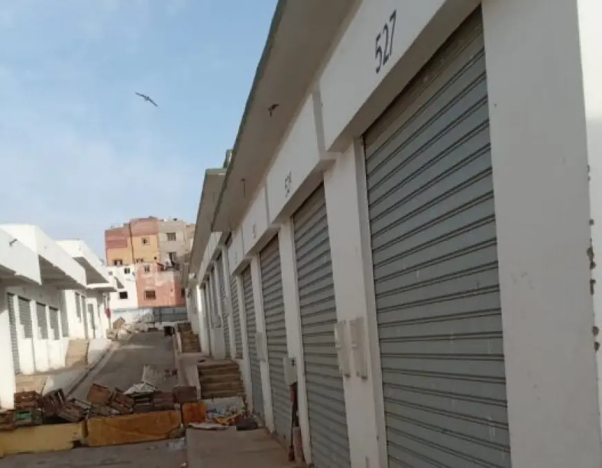 قرار هدم "سوق فرار" يهدد مصدر رزق 700 تاجر بالدار البيضاء