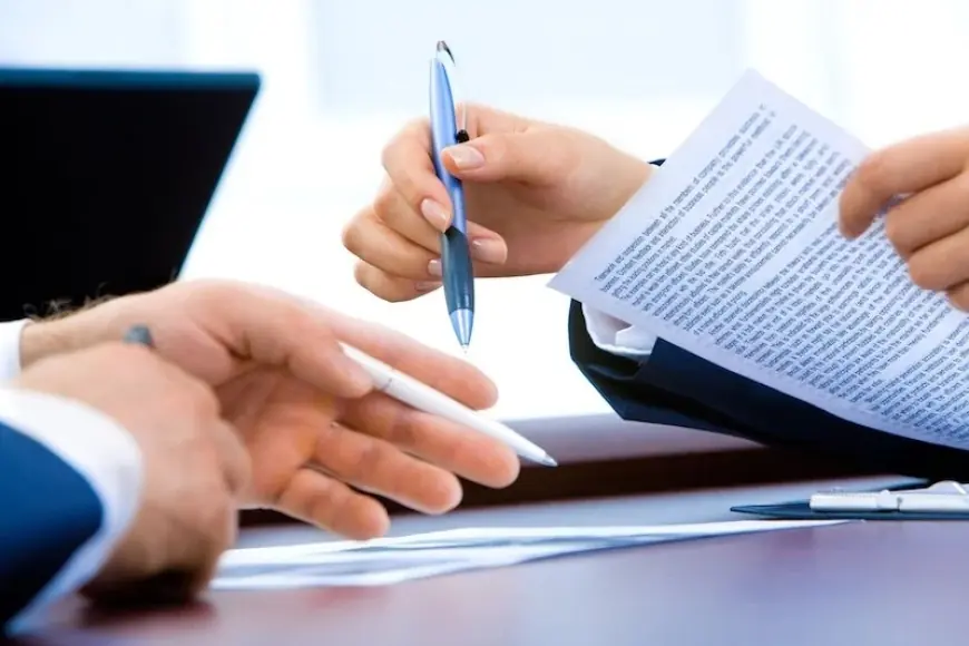 شبكة تزوير تربك شركة قروض كبرى وتحيل مسؤولين إلى القضاء