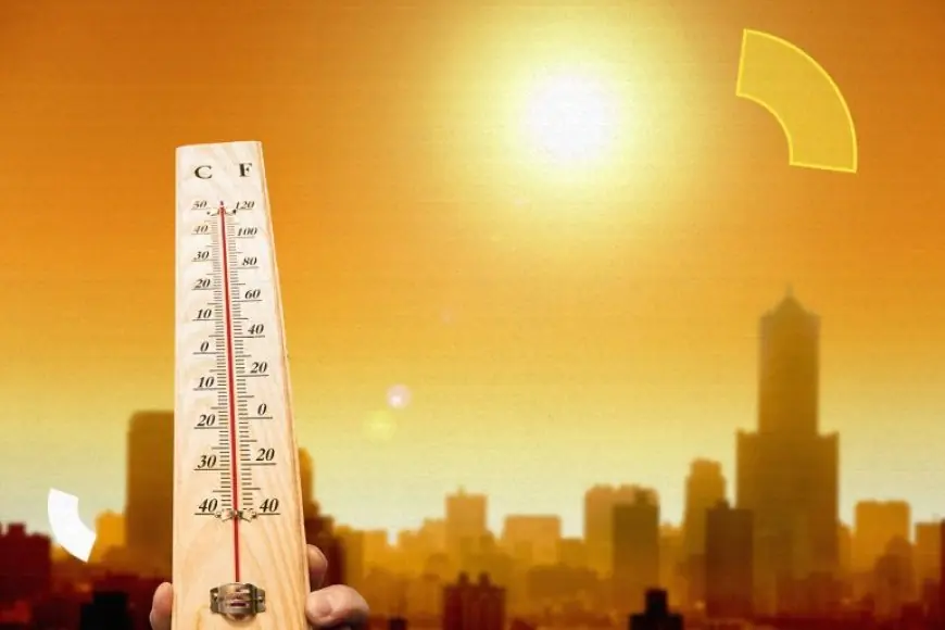 طقس الأربعاء.. أجواء حارة وزخات رعدية مرتقبة بعدد من المناطق