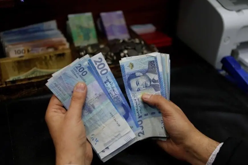 ارتفاع عجز السيولة البنكية إلى 127 مليار درهم