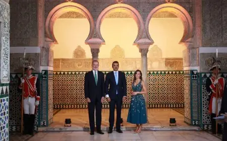 ملك إسبانيا يستقبل أمير قطر تميم بن حمد