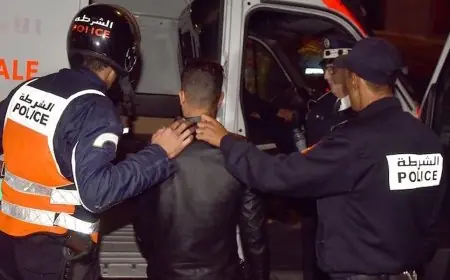 مداهمة أمنية تطيح بـ14 شخصا داخل مركز تدليك بمراكش