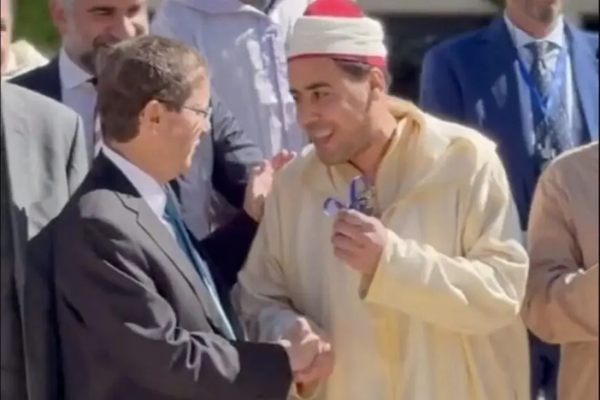 مسجد هولندي يطرد إمام مسجد ذو أصول مغربية بعد زيارته لإسرائيل
