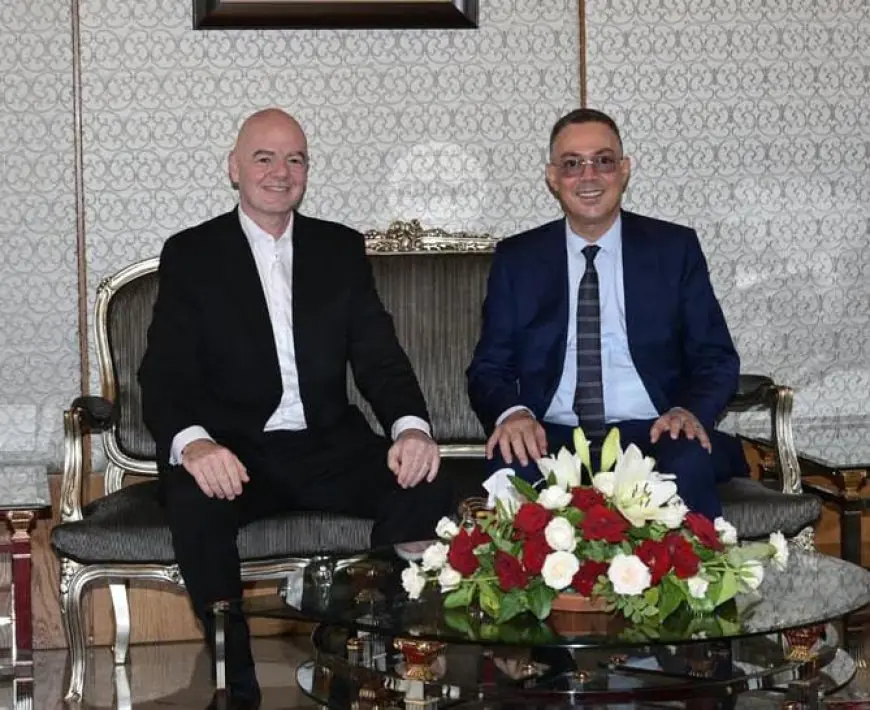 رئيس "الفيفا" جياني إينفانتينو يحل بالمغرب