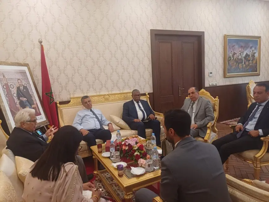 وهبي يبحث مع سفير باكستان بالمغرب سبل تطوير التعاون القضائي