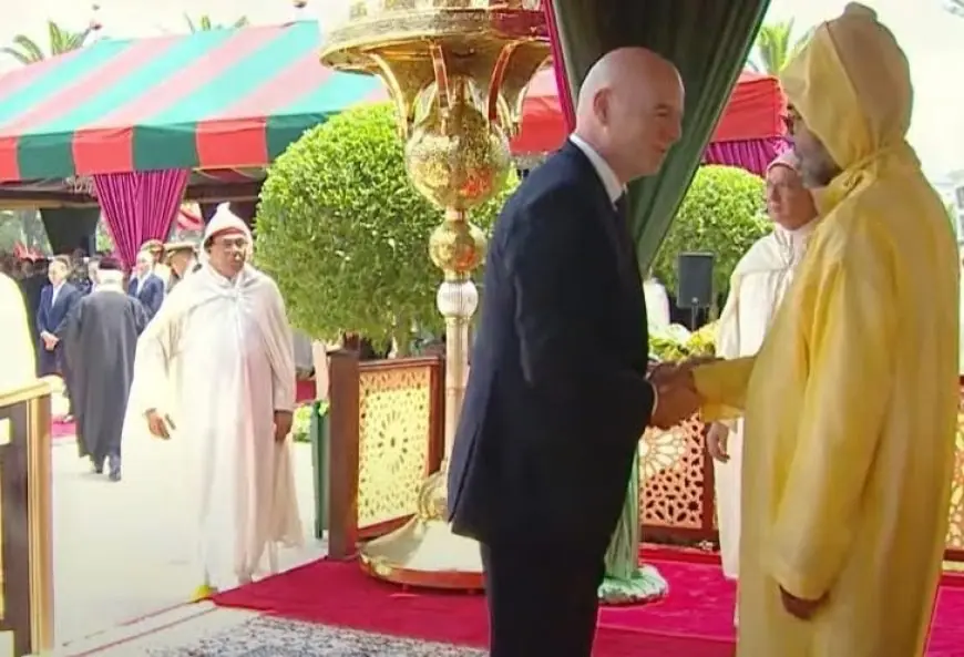 الملك محمد السادس يستقبل رئيس "الفيفا" في حفل عيد العرش
