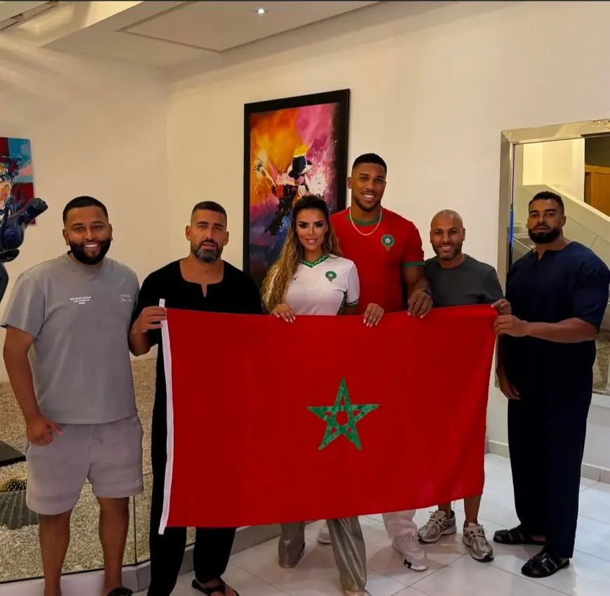 الملاكم الدولي أنطوني جوشوا  يعبّر عن حبه العميق للمملكة المغربية ولجلالة الملك