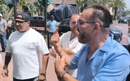 فنانون يحتجون أمام مقر اتصالات المغرب بالرباط