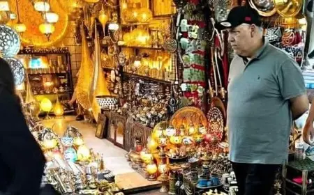 وزير الداخلية في زيارة عائلية بساحة جامع الفنا في مراكش