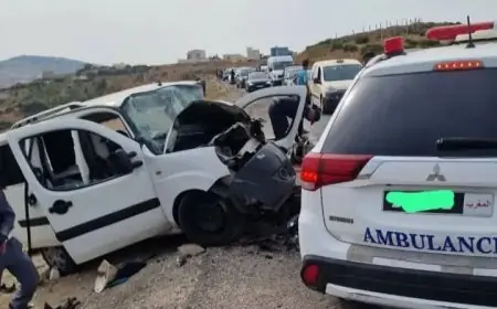 مصرع شخصين في حادث اصطدام حافلة بسيارتين بمنطقة القصر الصغير