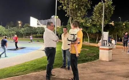 أخنوش ومصطفى بودرقة يتجولان في منتزه الانبعاث بأكادير