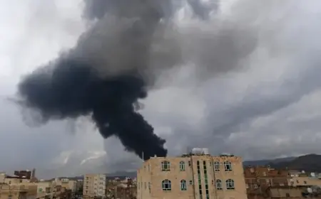 الحوثيون يعلنون مقتل رئيس الوزراء ونائبيه في الهجوم الإسرائيلي