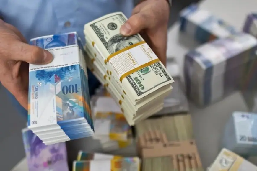 هل تهدد إقالة مسؤولة إحصاءات العمل الأمريكي استقرار الدولار وثقة المستثمرين؟