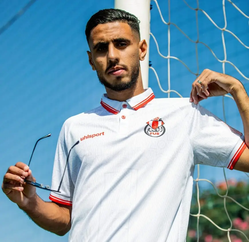 اتحاد الفتح الرياضي يضم اللاعب ياسين أمحيح لتعزيز صفوفه