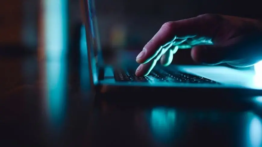 مجموعة "ليب-دوختجان" تعلن نجاحها في تعطيل الاتصالات على السفن الإيرانية
