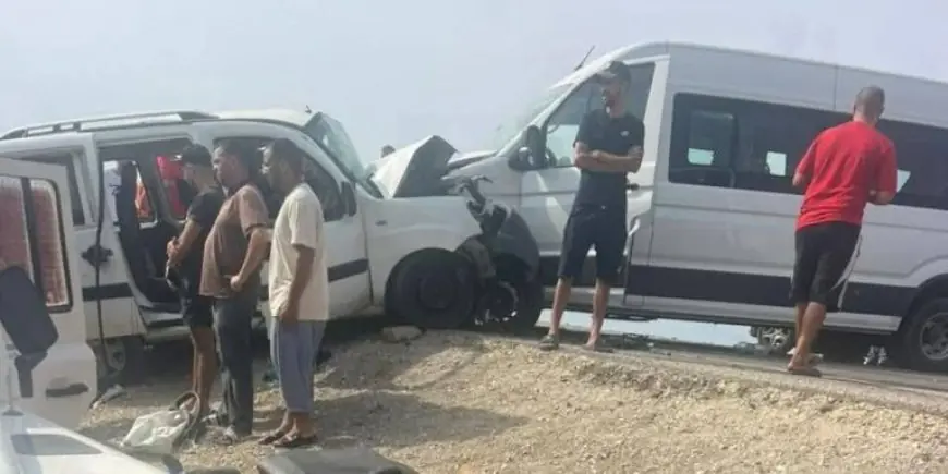 قتلى وجرحى في حادثة سير خطير بالطريق الرابطة بين العيون والسمارة