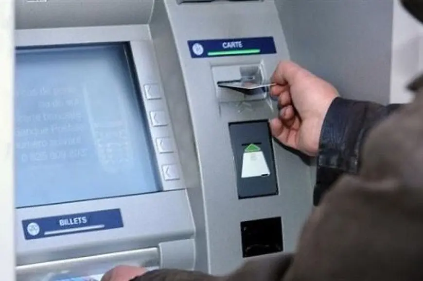 إغلاق آلاف الحسابات البنكية المشبوهة