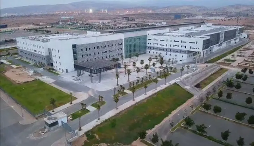 تأجيل افتتاح المستشفى الجامعي بأكادير يفاقم معاناة الساكنة وطلبة الطب
