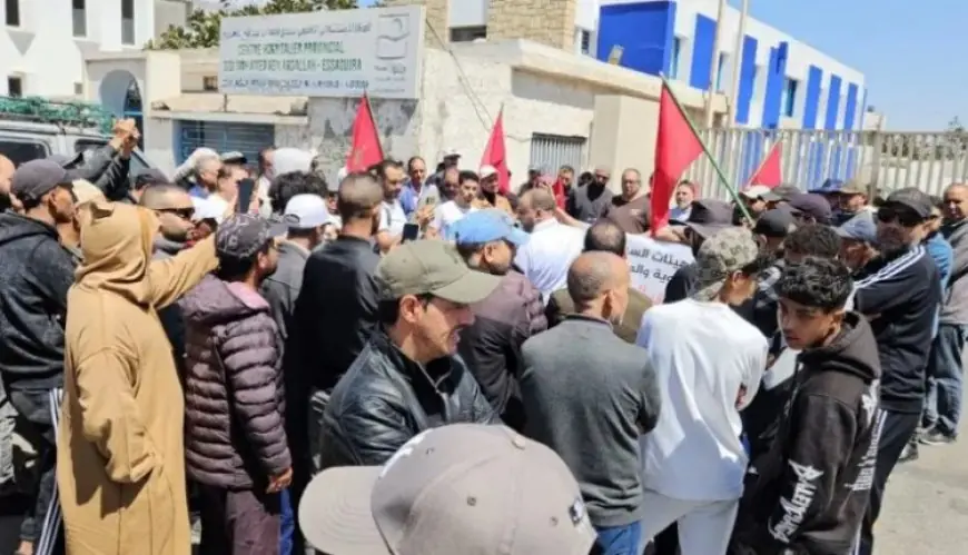 توقيف محتجين أمام مستشفى الصويرة الإقليمي وسط استمرار الاحتجاجات المطالبة بالإفراج عنهم
