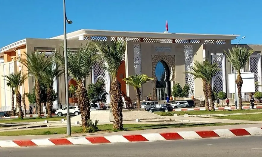 تحقيق قضائي في خنيفرة مع شخص ينتحل صفة حقوقي