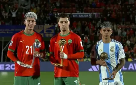عثمان معما أفضل لاعب في مونديال الشيلي والزبيري وصيفه