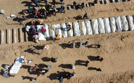 تسليم 30 جثمانا لفلسطينيين من إسرائيل عبر الصليب الأحمر في إطار اتفاق وقف إطلاق النار
