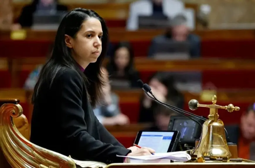 نعيمة موتشو ثاني مغربية تتولى حقيبة وزارية في الحكومة الفرنسية