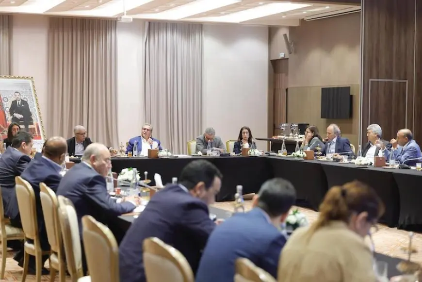 حزب التجمع الوطني للأحرار يثمن الخطاب الملكي ويدعو إلى تسريع وتيرة التنمية وتعزيز العدالة الاجتماعية