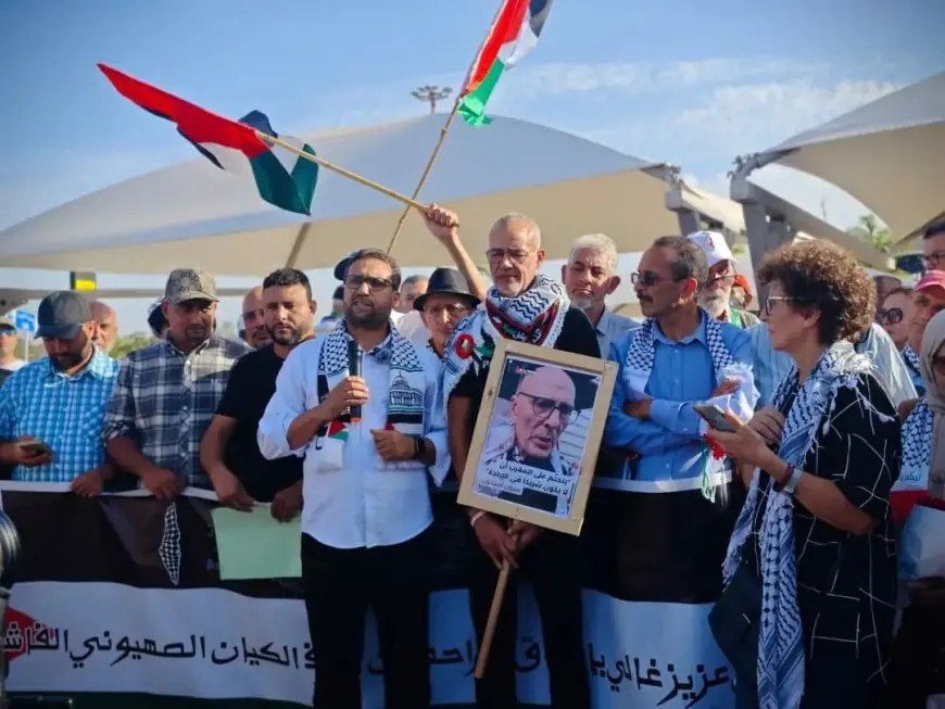 استقبال عزير غالي وبن الضراوي بمطار محمد الخامس في الدارالبيضاء