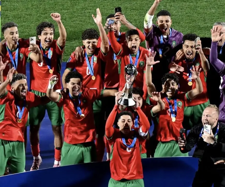 الملك محمد السادس يهنئ المنتخب المغربي لأقل من 20 سنة بعد تتويجه بكأس العالم في الشيلي