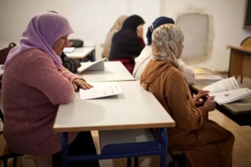 اختلالات برامج محاربة الأمية بالمغرب.. تقرير برلماني يكشف الخروقات والفوضى