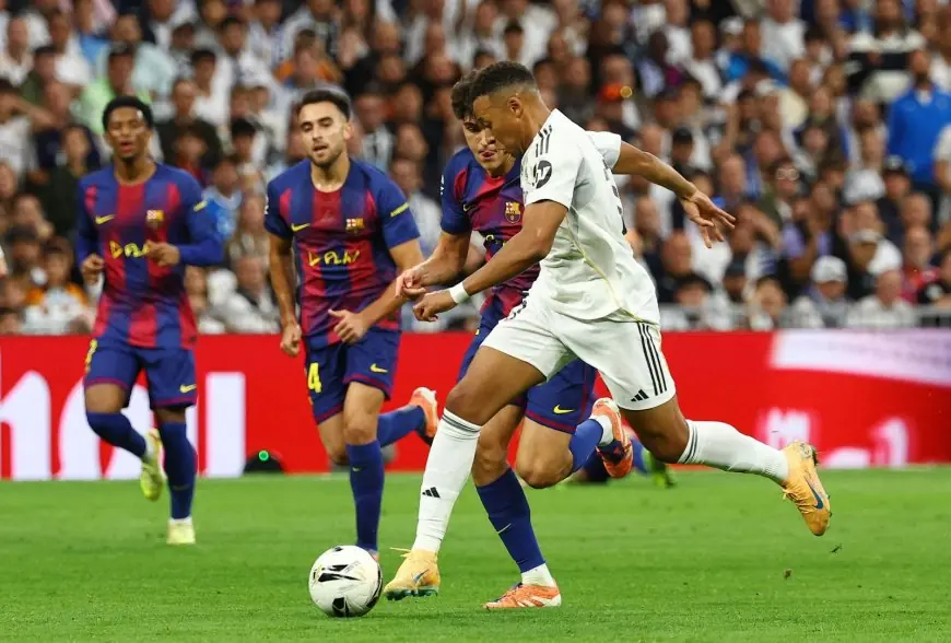 ريال مدريد يهزم برشلونة في الكلاسيكو وينفرد بصدارة الدوري الإسباني