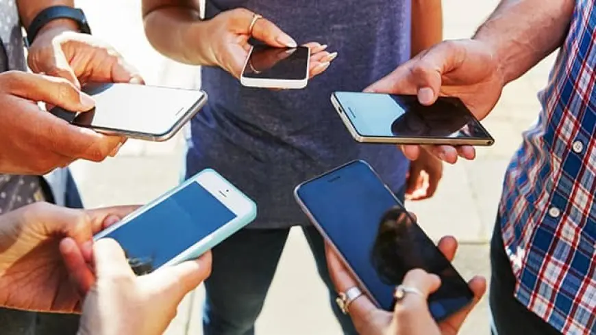الذكاء الاصطناعي والاتصال الرقمي يعززان نمو صناعة الهاتف المحمول في إفريقيا