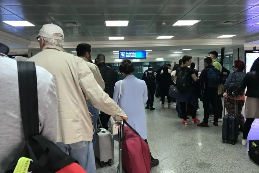 تونس تحتجز عددا من السياح المغاربة في مطاراتها وترفض التصريح لهم بدخول أراضيها