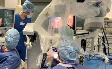لأول مرة بإفريقيا.. أطباء مغاربة ينجحون في زراعة قوقعة الأذن بمساعدة الروبوت