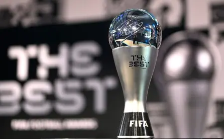 أشرف حكيمي وياسين بونو ضمن قائمة المرشحين لجوائز "the best" لعام 2025