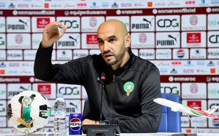 الركراكي يطمئن الجماهير: حكيمي سيكون جاهزاً لمواجهة جزر القمر في كأس إفريقيا 2025
