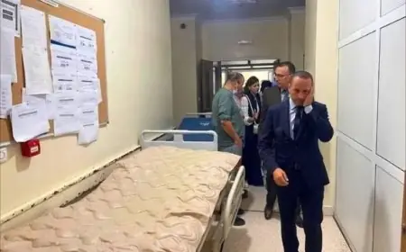 احتقان داخل وزارة الصحة.. اتهامات للتهراوي بـ"تهميش الكفاءات" و"الانتقائية في الحوار الاجتماعي"