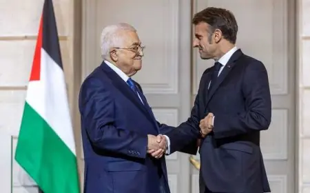 إيمانويل ماكرون والرئيس الفلسطيني يعلنان تشكيل لجنة لصياغة دستور دولة فلسطين