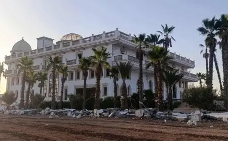 هدم مبنى كلف بناؤه الملايير ببسكورة يثير الجدل
