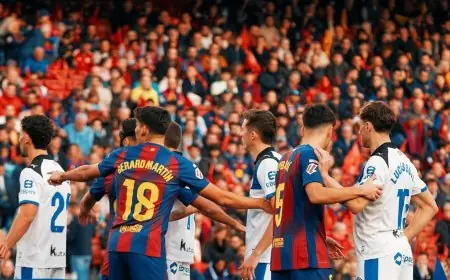 برشلونة يهزم ديبورتيفو ألافيس وينفرد بصدارة الدوري الإسباني