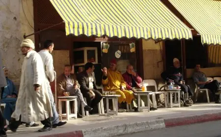 وزارة بنسعيد تُغرم المقاهي بسبب الموسيقى