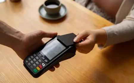 تسهيلات جديدة من مكتب الصرف لتعزيز صرف العملات بالبطاقات البنكية الدولية