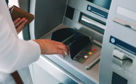 بنك المغرب يلزم الأبناك بإبلاغ زبائنها بكافة الاقتطاعات السنوية