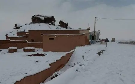 إنقاذ أسرة محاصرة بالثلوج في آزرو