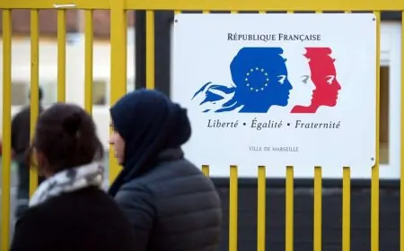 البرلمان الفرنسي يصادق على مقترح قانون للتجديد التلقائي لبطاقة الإقامة طويلة الأمد