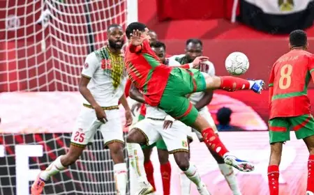 المنتخب المغربي يتعادل مع مالي وأداء الأسود يثير قلق الجماهير المغربية