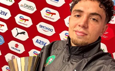 نائل العيناوي يتوج بجائزة أفضل لاعب في مباراة المغرب ومالي