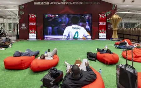 حماس كأس أمم إفريقيا يغمر مطارات المغرب