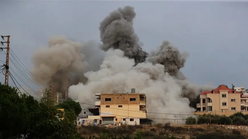 في تصعيد جديد.. الجيش الإسرائيلي يستهدف مستودعات حزب الله في جنوب لبنان